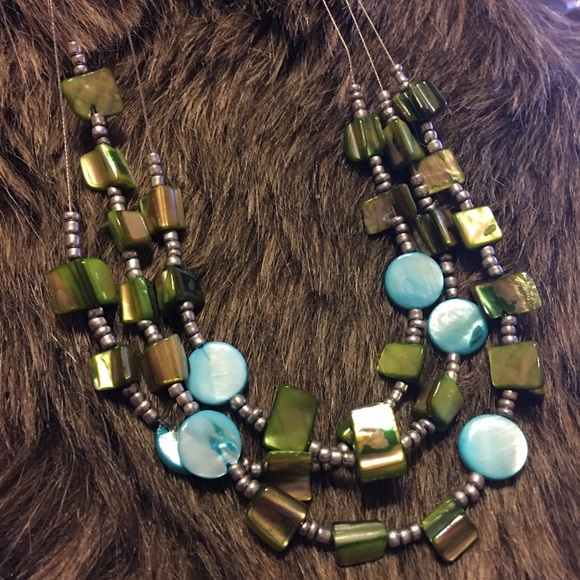 Multi strand silver tone abalone shell necklace - Picture 6 of 6